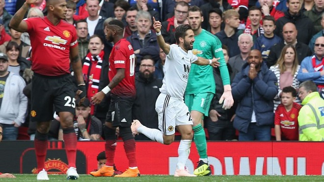 ĐIỂM NHẤN M.U 1-1 Wolves: Mourinho mắc sai lầm về chiến thuật. Sanchez ngày càng tệ