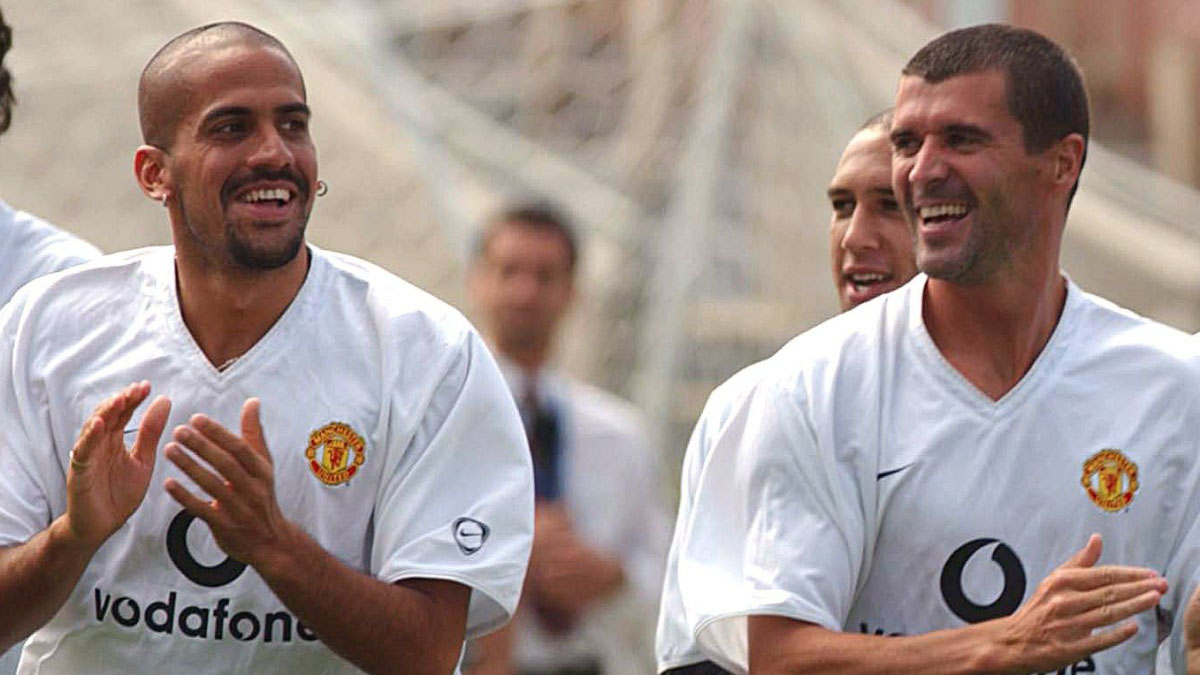  Rio Ferdinand tiết lộ lý do Veron không thể tỏa sáng ở MU