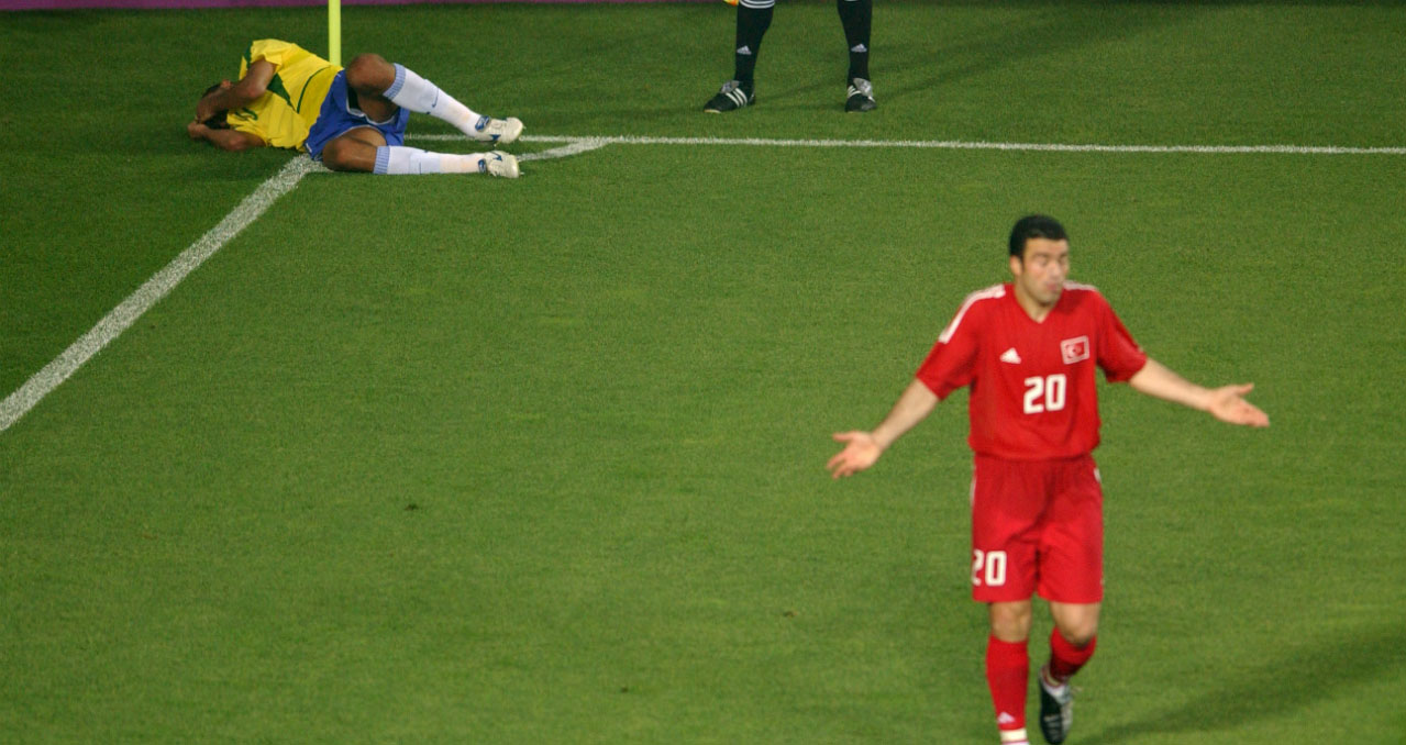 Rivaldo, ăn vạ, brazil, thổ nhĩ kỳ, world cup, đóng kịch, bóng đá, bong da, bóng đá hôm nay