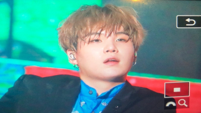 Suga BTS tăng cân siêu mũm mĩm, fan tích cực ủng hộ