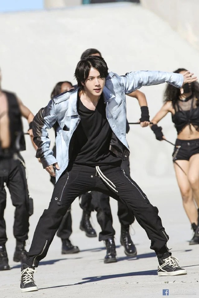BTS, tung ảnh hậu trường MV ON, nóng bỏng mắt ARMY, BTS ON, ON BTS, BTS 2020