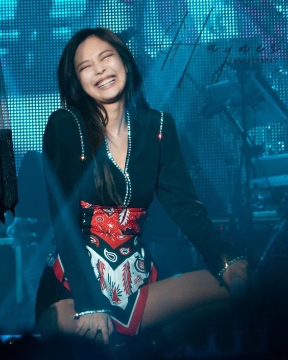 Blackpink, fan chết ngất, Jennie đổi biểu cảm trong nháy mắt, Jennie Blackpink, Blackpink jennie