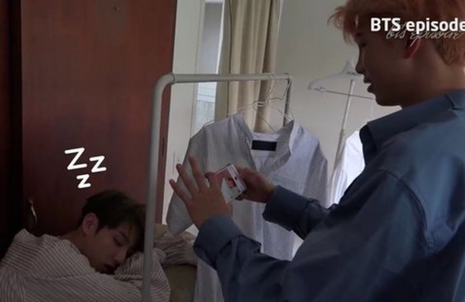 BTS, BTS tin tức, BTS thành viên, Kpop, BTS idol, BTS Kpop idol, Jungkook, Jungkook BTS, BTS Jungkook, BTS sleeping, BTS ngủ, ảnh BTS, BTS ảnh, BTS photo, BTS members, RM