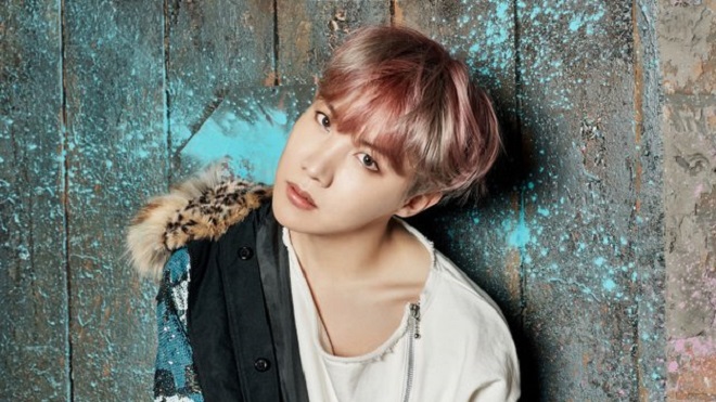 J-Hope BTS trả lời phỏng vấn 'cực ngầu' khi nhắc đến ARMY