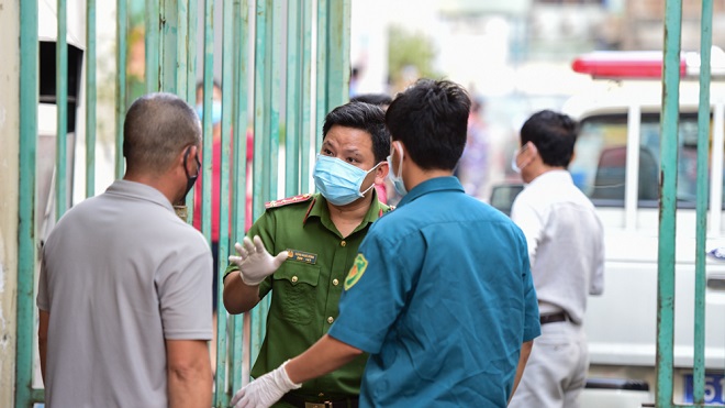 Dịch COVID-19: TP HCM cách ly tạm thời block A1 và A2 chung cư Hòa Bình