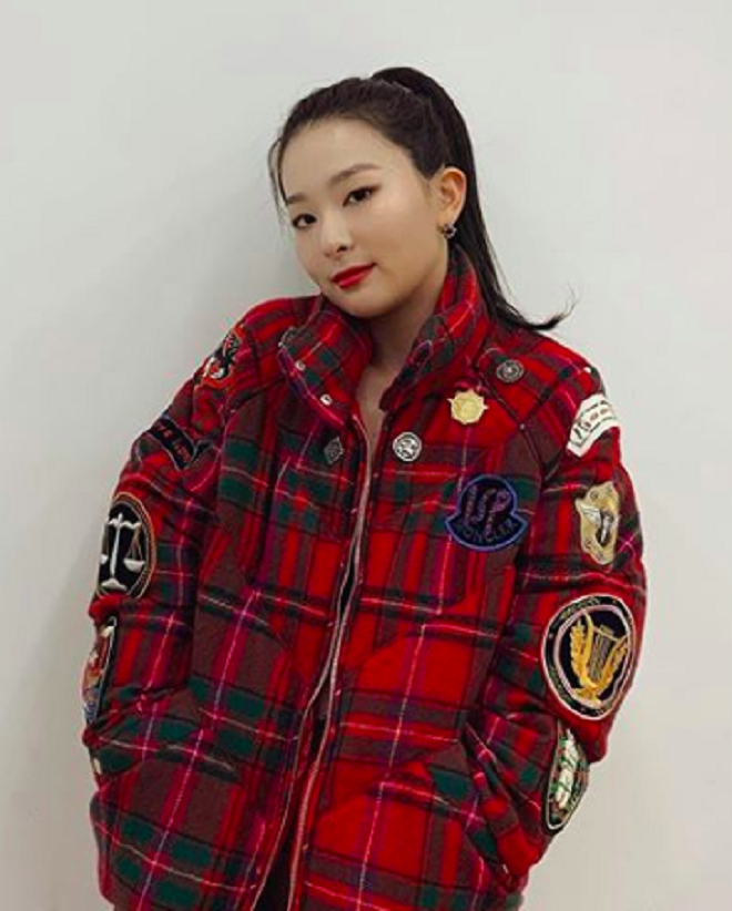 Twice, Red Velvet, chào mừng Năm Mới 2020, chúc mừng năm mới 2020, Kpop, Twice Nayeon, Twice Sana, Red Velvet Wendy, Red Velvet Seulgi