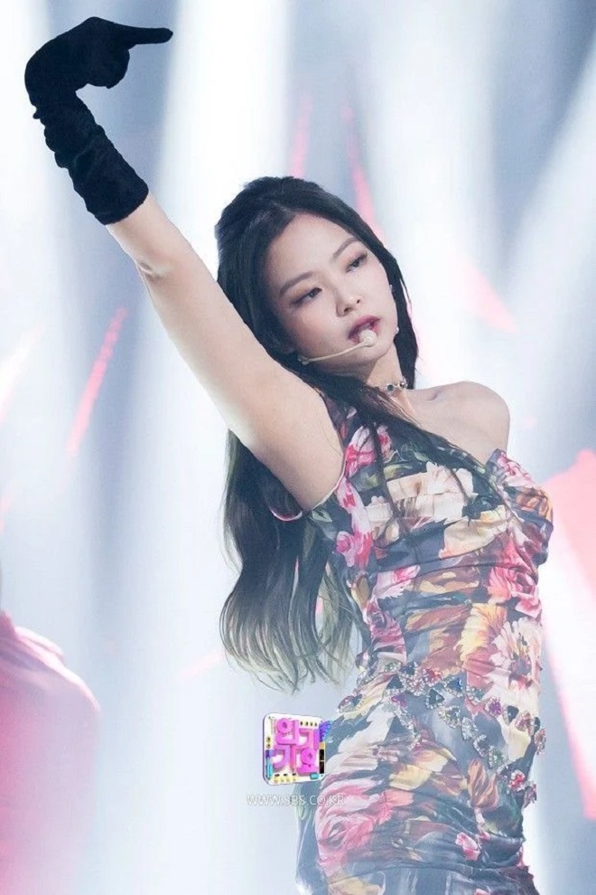 Blackpink, Jennie Blackpink, hoạt động solo 1 năm, Solo Blackpink, siêu phẩm