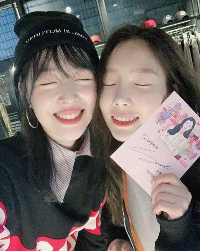 sulli, sulli qua đời, sulli tự tử, trầm cảm, Taeyeon, choi jin ri, f(x), sao Hàn qua đời, Suilli choi qua đời, sulli choi