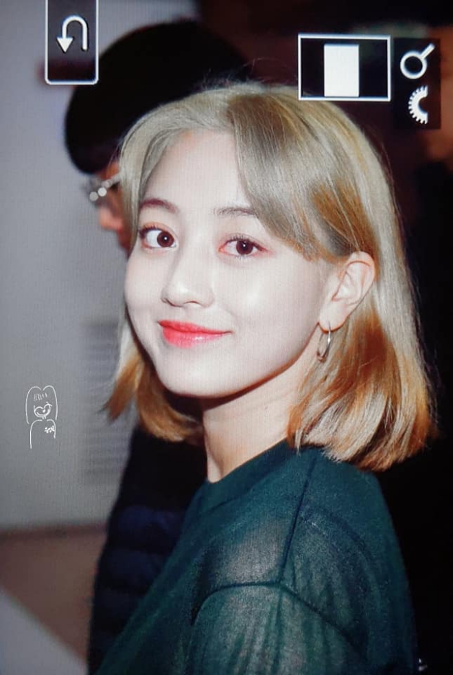 Jihyo, Jihyo Twice, lần đầu nhuộm tóc vàng, ONCE chết ngất, Twice, Twice Japan