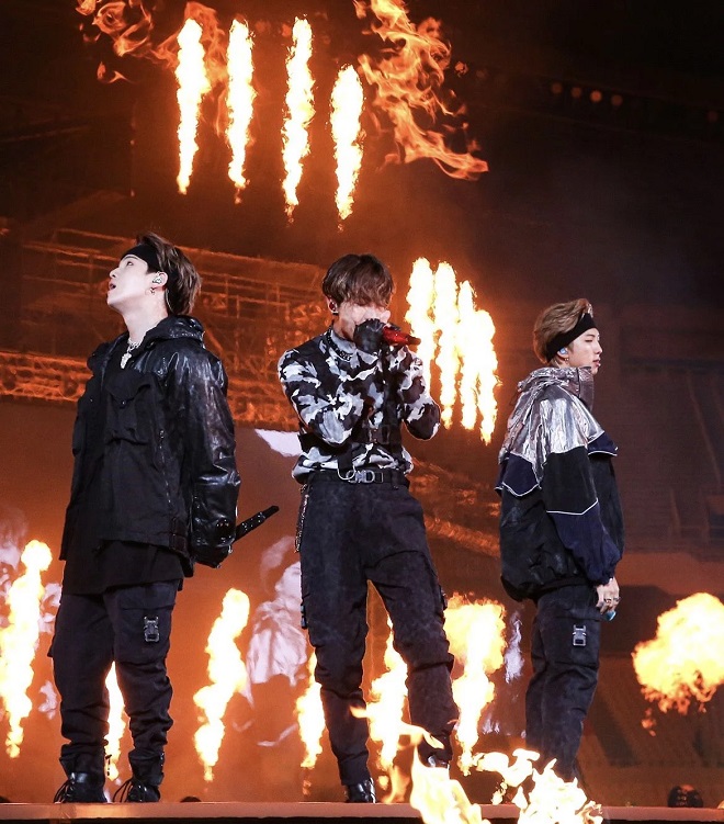 Suga, BTS, BTS tiết lộ bài hát viết về tan rã, Outro: Tear, Love Yourself: Tear, tập 6 của Break The Silence