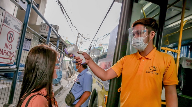 Ghi nhận hàng nghìn ca nhiễm Covid-19 mới ở Philippines và Indonesia 