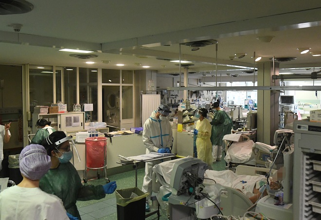 COVID-19, Tình hình dịch bệnh ngày 2/5, Dịch COVID-19, Tây Ban Nha, Italy