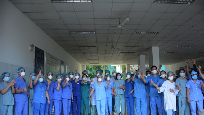 Bệnh viện Đà Nẵng mở cửa trở lại sau 30 ngày bị phong tỏa