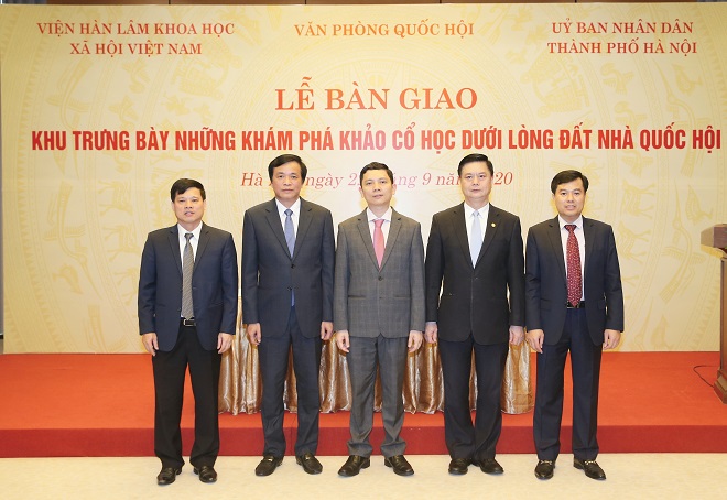 Lễ bàn giao, khám phá khảo cổ học, dưới lòng đất, Nhà Quốc hội, khu trưng bày