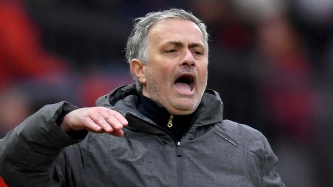 M.U tập huấn quá tệ, Mourinho dẫn đầu danh sách HLV có nguy cơ bị sa thải