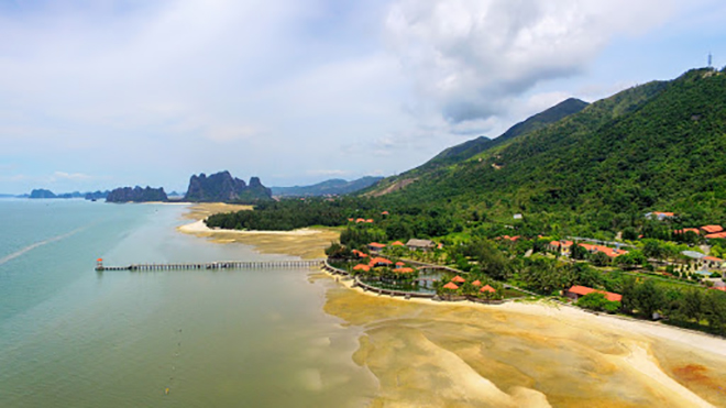 Quảng Ninh: Giãn cách xã hội toàn bộ huyện Vân Đồn, phong tỏa tạm thời thị trấn Cái Rồng