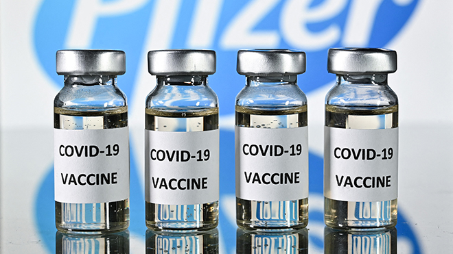 Anh cấp phép sử dụng vaccine của Moderna cho trẻ em từ 12-17 tuổi 