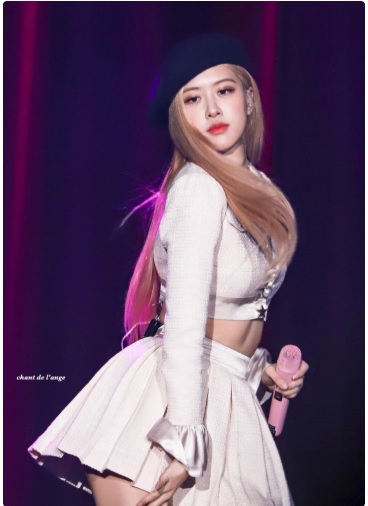 Rosé Blackpink, Blackpink, Trang phục diễn của Blackpink, rosé