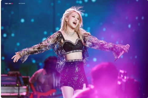 Rosé Blackpink, Blackpink, Trang phục diễn của Blackpink, rosé