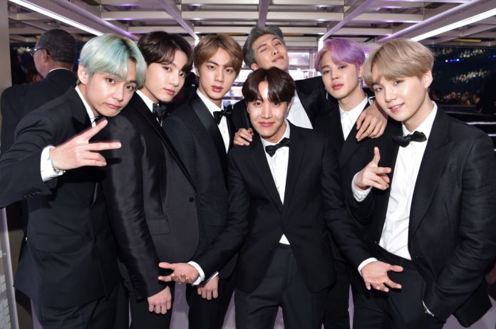 BTS, Kpop, bộ mic của BTS, BTS đấu giá, Love Yourself Tour