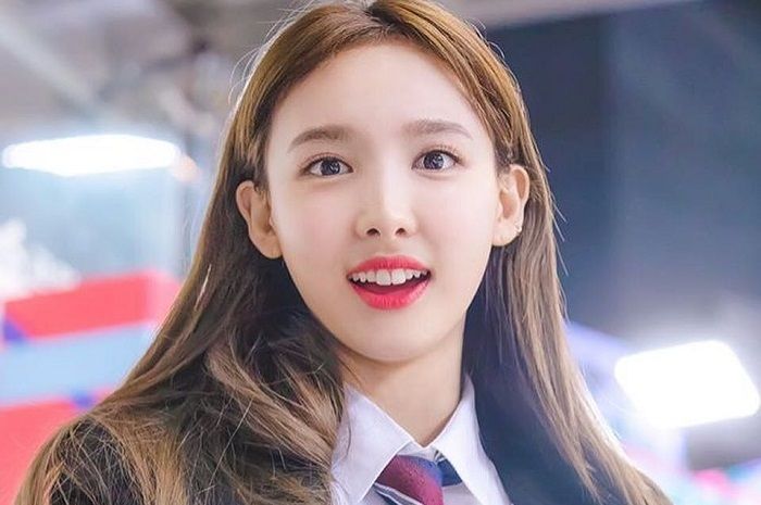 Chú thích Kpop, BTS, Jungkook, V, Jimin, Twice, Sana, Nayeon, Exo, seventeen, NCT, sao hẹn hò