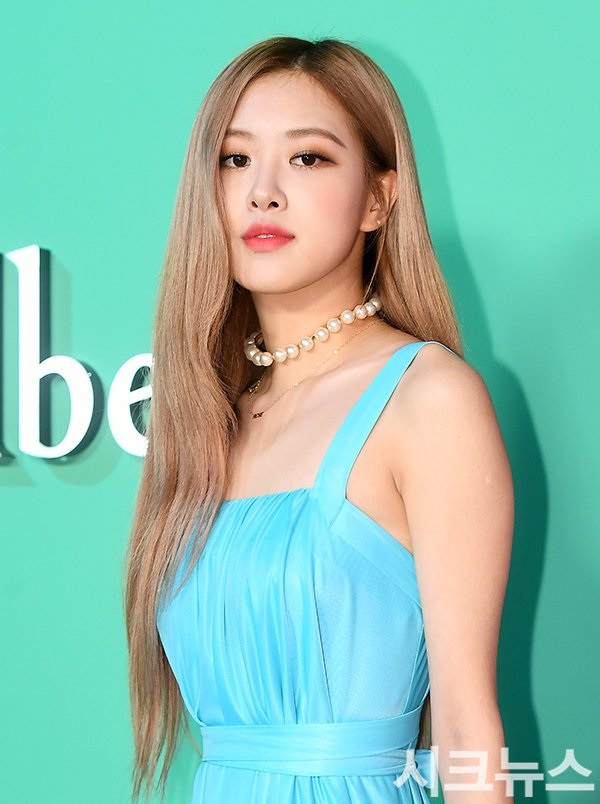 blackpink, rose blackpink, rose sân bay, rosé blackpink 2020