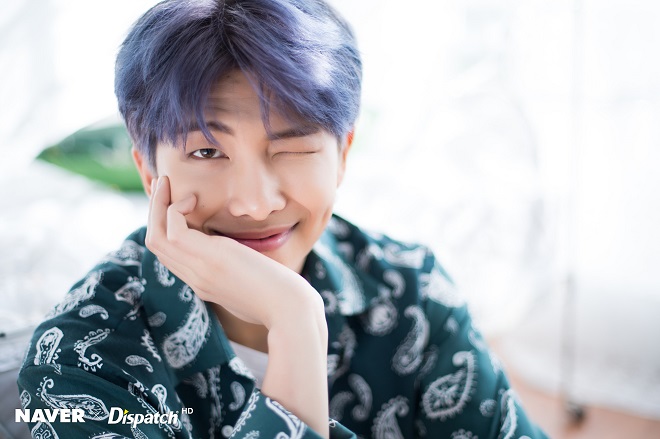 BTS, V, RM, ARMY, BTS 2020, V quyến rũ, RM gif, bts gif, bts ảnh, v gif