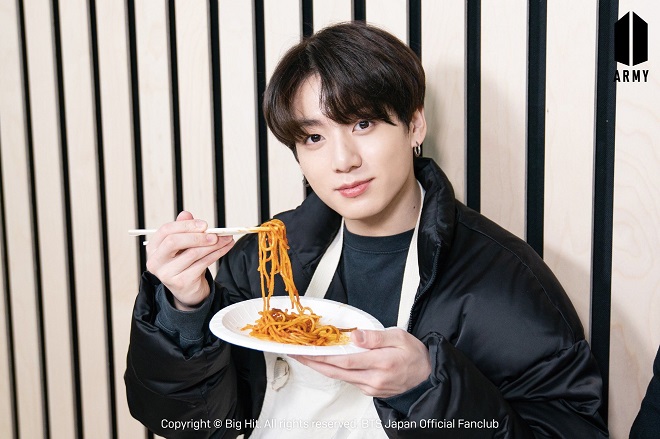 Jungkook, BTS, Jungkook bts, jungkook cute. jungkook 2020, BTS gif, Jungkook Gif, em út BTS, BTS hài hước