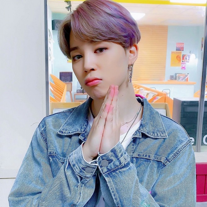 BTS, Jimin, BTS Dynamite, thời trang BTS, denim-on-denim JImin, Jimin denim, phong cách thời trang của BTS, JImin fashion, bts poster dynamite, dynamite bts