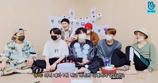 BTS, Jin, Suga, RM, Jungkook, BTS VLive, BTS Dynamine, BTS Vlive sinh nhật Jungkook, Sinh nhật Jungkook, BTS hài hước, BTS Suga, BTS 2020, Jimin, V, J-Hope