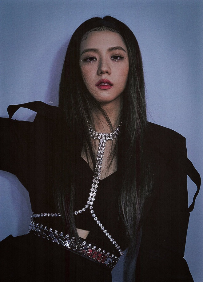 Blackpink, Jisoo, Jisoo Blackpink, Blackpink tin tức, BLINK, antifan Blackpink, Blackpink bị ném đá, Jisoo blackpink gif, bạo lực mạng, jisoo là nạn nhân của bạo lực mạng