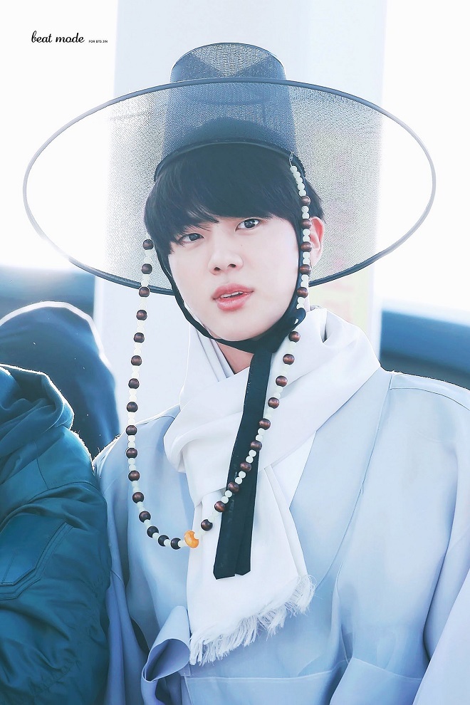 BTS, Jin, Suga, BTS 2020, BTS mặc Hanbok, BTS tin tức, BTS mặc hanbok cách tân, BTS MV, BTS biểu diễn, BTS video, BTS MV, AgustD, BTS IDOL, BTS ảnh sân bay, BTS MMA 2018