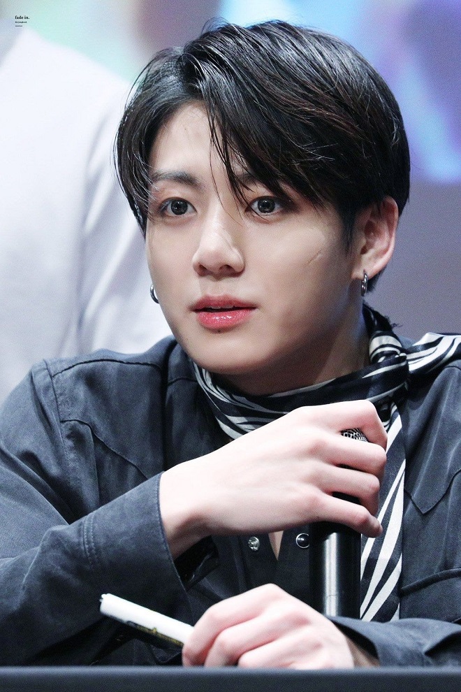 BTS, Jungkook, Jungkook BTS, BTS 2021, màu tóc Jungkook, Jungkook 2021, BTS Jungkook, Jungkookie, ảnh Jungkook, Jungkook video, Jungkook tin tức, Jungkook nhuộm tóc