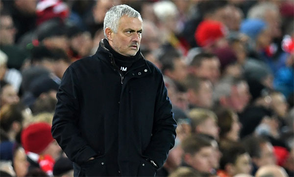 CHÍNH THỨC: Mourinho bị MU sa thải, nhận 22,5 triệu bảng bồi thường