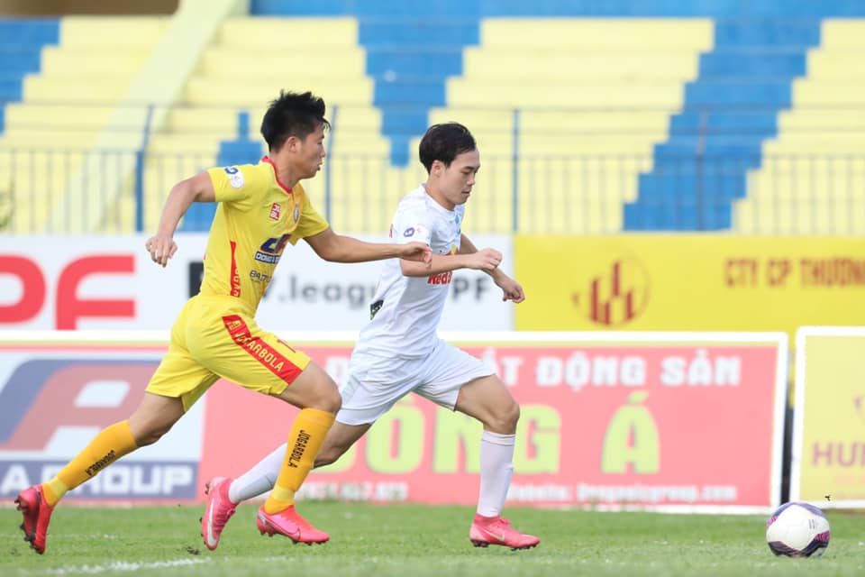 Bảng xếp hạng V-League 2021 vòng 11: HAGL tiến gần tới chức vô địch giai đoạn 1