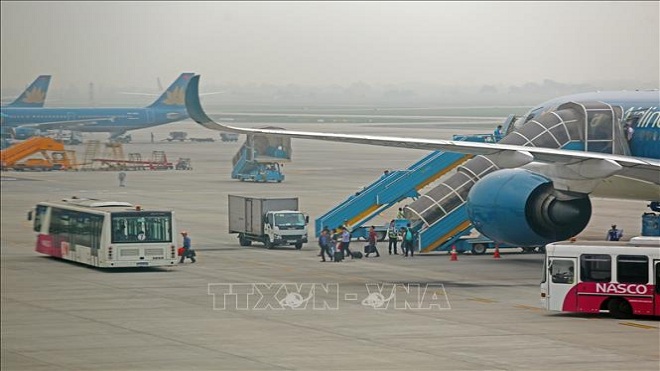 Dịch COVID-19: Bộ Giao thông Vận tải chính thức giới hạn đường bay nội địa