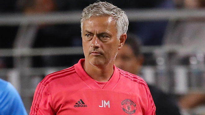 Sao trẻ Hà Lan giúp M.U thoát thua, Mourinho vẫn không hài lòng