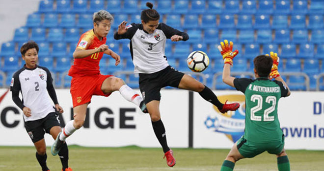 Bong da, bong da hom nay, ket qua bong da, Nữ Thái Lan vs Trung Quốc, kết quả vòng loại Olympic, Messi ra yêu sách, Messi rời Barca, chuyển nhượng MU, MU bán Pogba, Bale