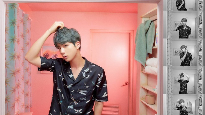 Jin BTS tự nhuộm tóc, lỗi nặng mà fan vẫn thấy quá đẹp