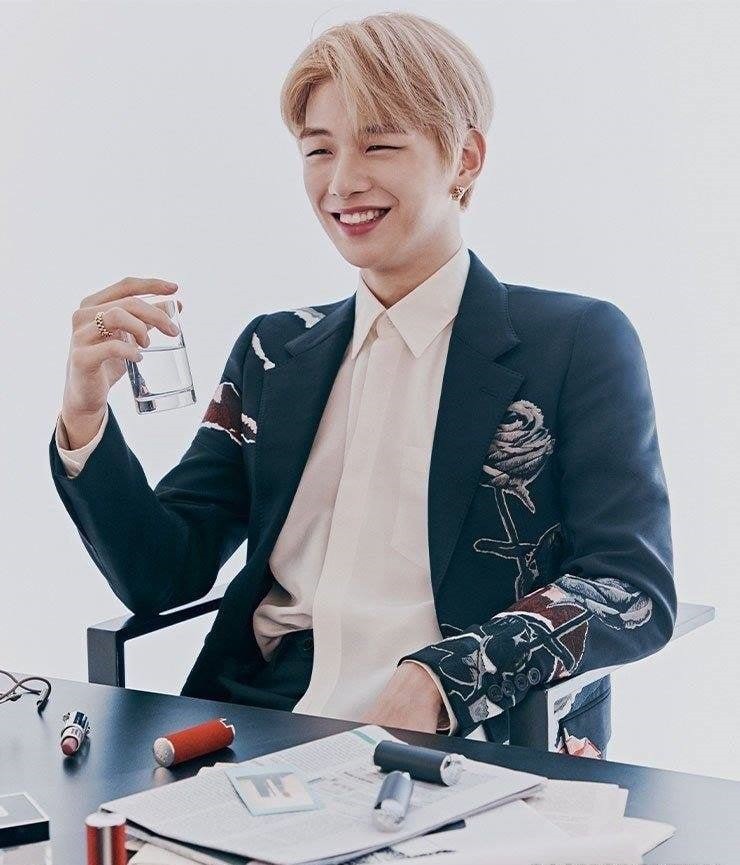 Kang Daniel, kpop, ‘Vua visual’, Kang Daniel tái xuất 