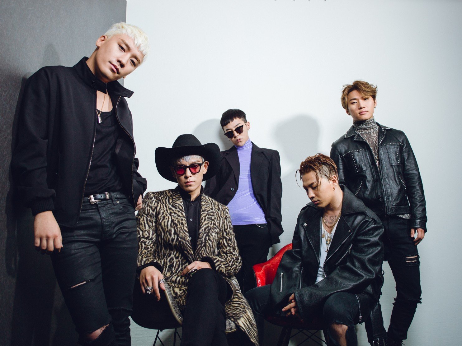 Bigbang, G-Dragon. T.O.P trở lại, Bigbang bị tẩy chay, G-Dragon xuất ngũ, YG Entertaiment, Taeyang