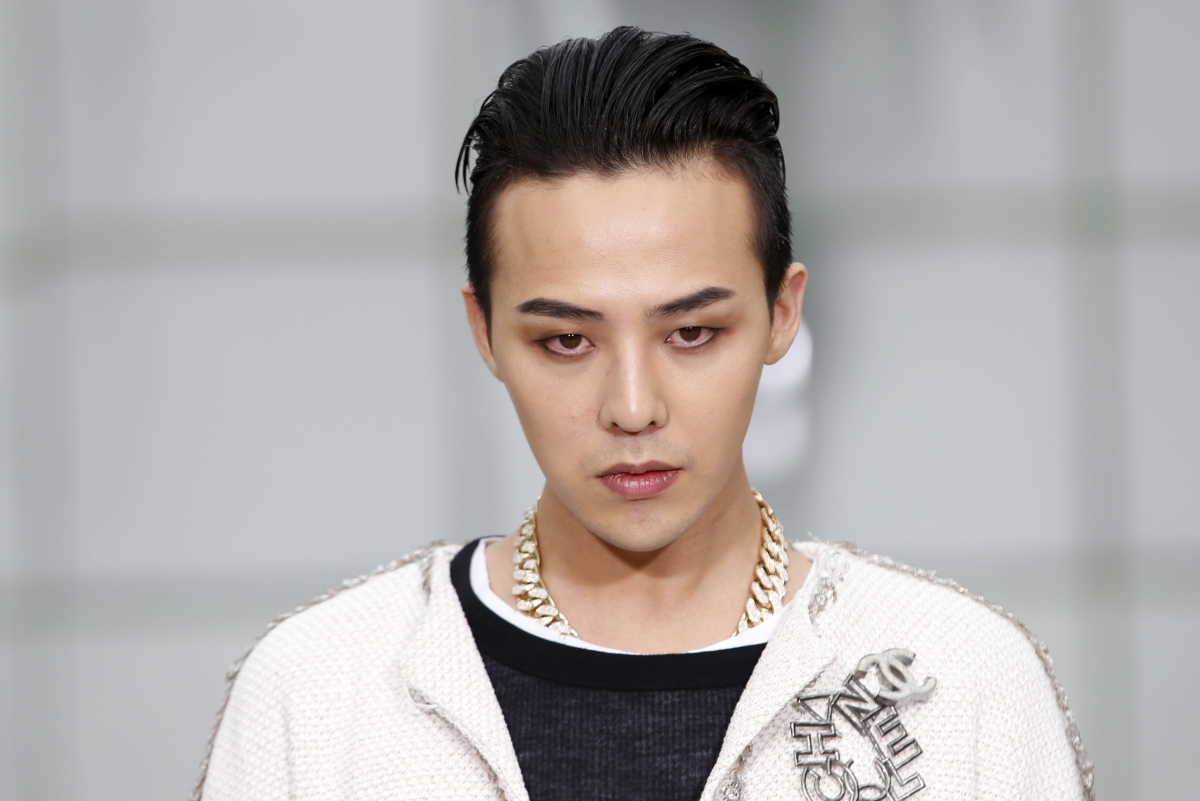 G Dragon. G-Dragon. điều tuyệt vời đáng mong đợi khi G-Dragon xuất ngũ. Bigbang