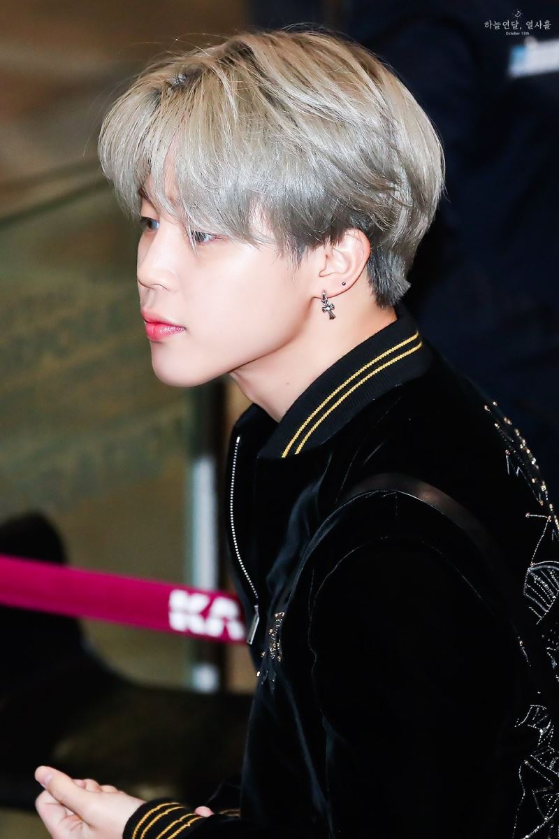 BTS, Jimin BTS, Jimin BTS như nữ thần sắc đẹp tại sân bay, Bts, Vẻ đẹp của Jimin BTS, bts, bts jimin, bts ảnh đẹp, bts đẹp trai, bts tin tức, bts tin tức mới, bts v