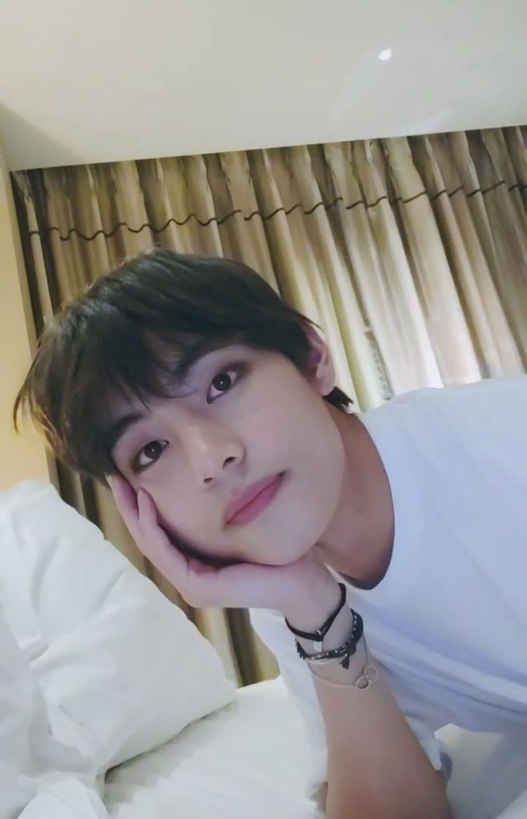 BTS, BTS Vlive, V BTS đã phá kỷ lục với tỷ lượt thả tim Vlive, BTS V, Bts, bts, Vlive, Vlive bts, Vlive V BTS, BTS video, bts youtube, bts tin tức, bts đẹp trai