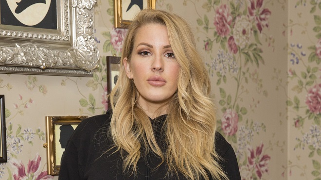 Ellie Goulding thống trị BXH Đĩa đơn Anh cuối năm cũng với một ca khúc giáng sinh