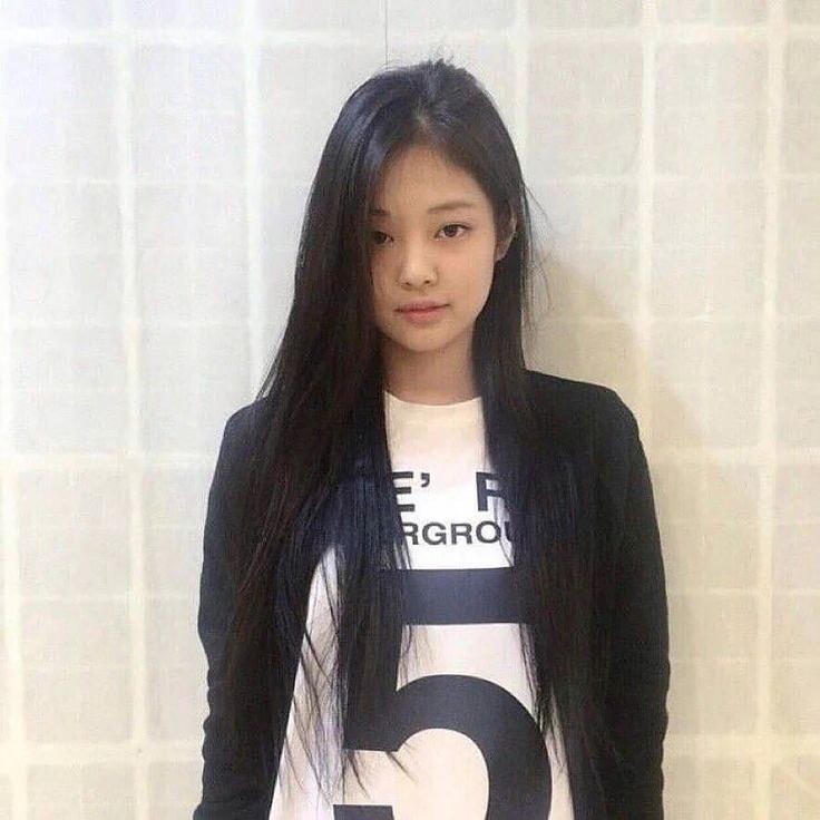 Jennie Blackpink, Jennie Blackpink có hình xăm mang tính ‘điềm báo’, Blink, Jennie 