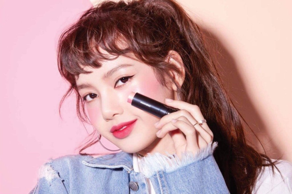 Lisa, Blackpink, Lisa chụp ảnh quảng cáo, Lisa đẹp phi thực, Lisa ảnh Moonshot, Lisa xinh đẹp