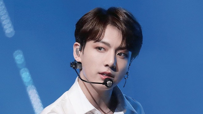 Jungkook BTS tiết lộ ý nghĩa ngọt lịm tim của chiếc tai nghe anh dùng