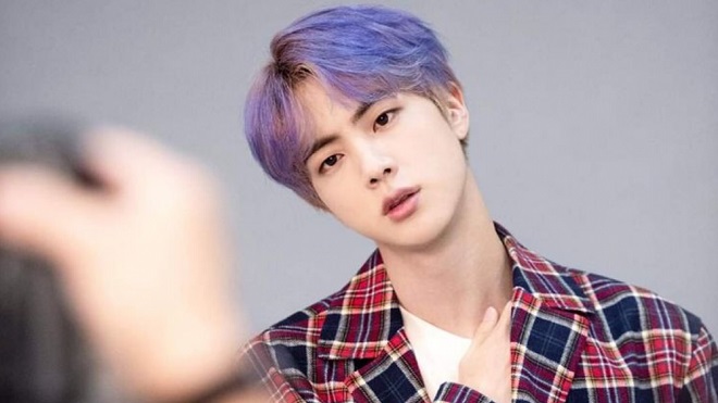 Jin BTS từng là mẫu cưng của hãng mỹ phẩm lớn từ trước khi ra mắt