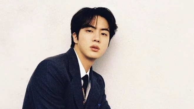 Jin BTS được giảng viên đạo diễn lừng danh dự báo tương lai rạng ngời